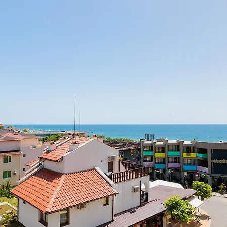 Black Sea Apartman *
