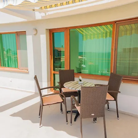 Black Sea Apartman *