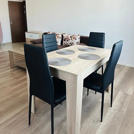 Black Sea Apartament *